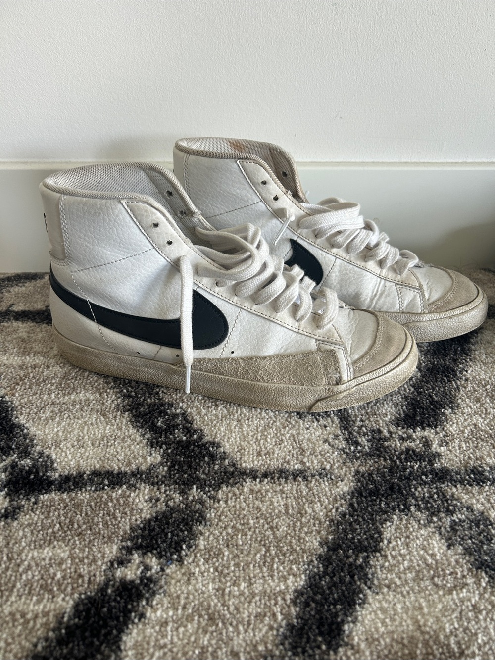 Nike High-Top Sneakers in White and Black